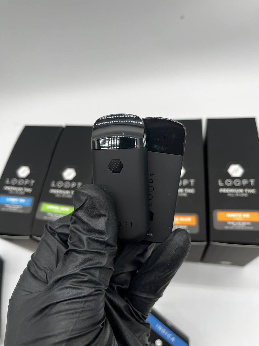 Smacking420's tweet image. Loopt 2g Disposable (Authentic):
———————————————
Real live resin! These are sold in dispensaries. Each device is magnetic and you can combine two flavors and make it a “4g” device 😶‍🌫️

📦5+ $19
📦10+ $18 each 
📦30+ $17 each 
📦50+ $16 each 
📦100+ $15 each 
📦500+ $14 each