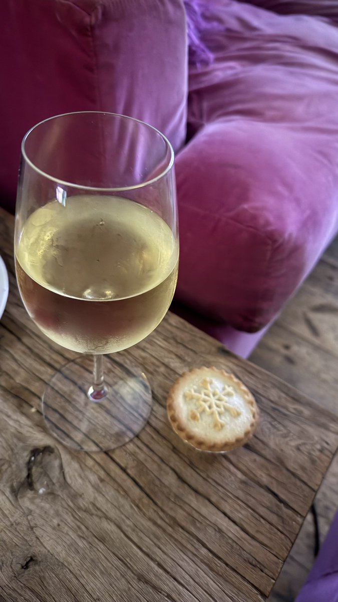 Second large glass of wine accompanied by the year’s first mince pie. Yes I know but it’s a mince pie. There should be no time limits on them 🤣