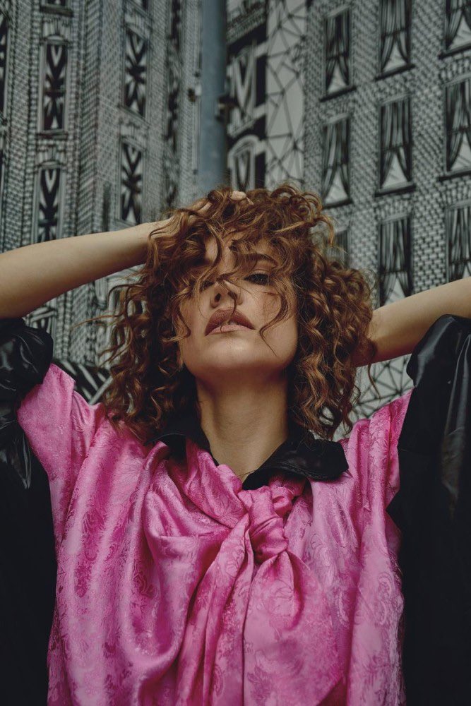 AlluringWylde's tweet photo. Am I still hot AF? #OFace #CurlyHair https://t.co/ztYtrtxhyk