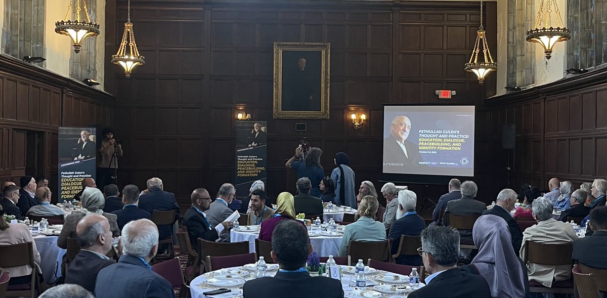 Fethullah Gülen hocaefendinin düşünceleri ve hizmet pratiğinin konuşulacağı üç gün sürecek olan program NJ, Drew Üniversitesi’nin bir salonunda tanıtım toplantısı ile başladı. Bu program içinde 38 ilim insanı sunum yapacak.