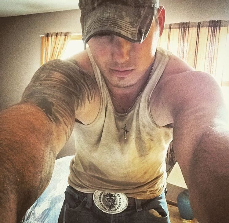 WhiteMan tweet media