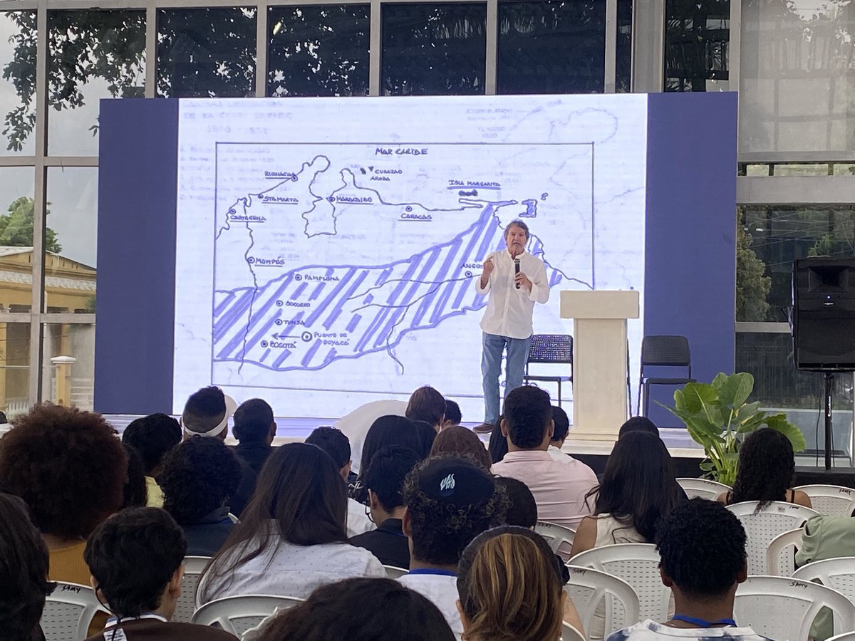 En #Barranquilla se realiza la rueda de prensa de la Cumbre Caribe Joven, un espacio que reúne a liderazgos juveniles de la región para dialogar sobre propuestas y construir país desde lo local. El encuentro tiene lugar en la Casa Catinchi, en la Plaza de la Paz.
#RAPCARIBE #RET