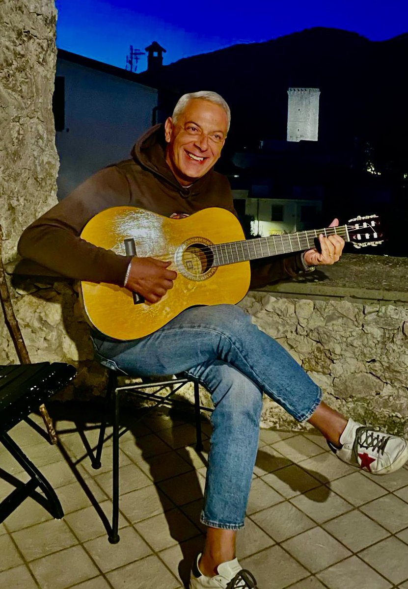 CBorneoSindaco's tweet photo. La voce canta ciò che il cuore tace. Ventosa, Ottobre'25. https://t.co/zgMkbx8kPL