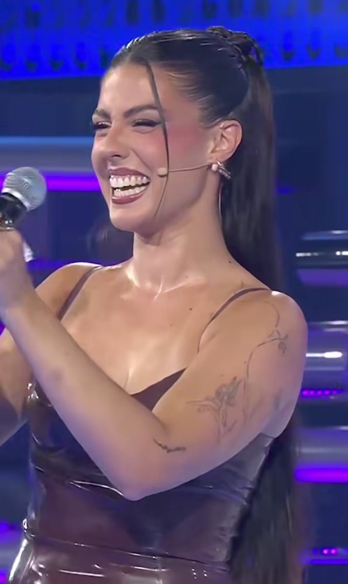 MDjaidani's tweet photo. Yo sinceramente, quiero verla ya en gala 3
#OTDirecto3O #Conex https://t.co/k2XzLkgWDr