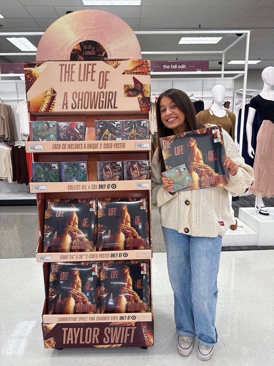 happy album release day everyoneee !! 🥰❤️‍🔥 <a href="/taylorswift13/">Taylor Swift</a> <a href="/taylornation13/">Taylor Nation</a> 
#tsthelifeofashowgirl