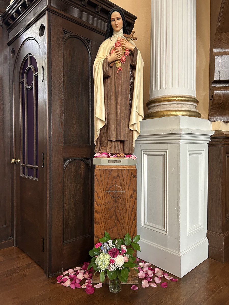 OldStPatsKC's tweet image. Blessed feast of St. Theresa the Little Flower, so dear to our Institute @ICKSP &amp;amp; Missions!