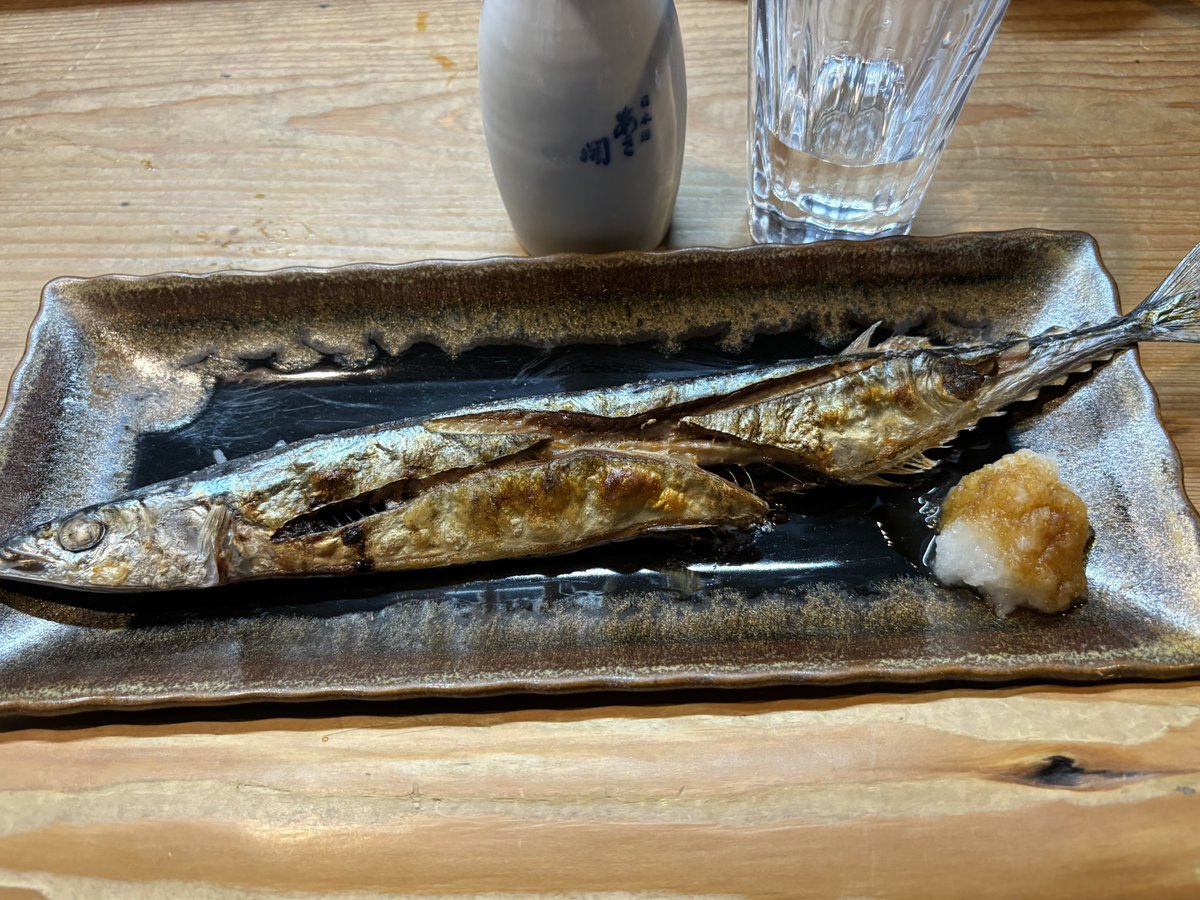 qusumi's tweet photo. 今年のサンマは盛岡で初めて食べた。おいしかったぁ https://t.co/FZrfb5nc2u