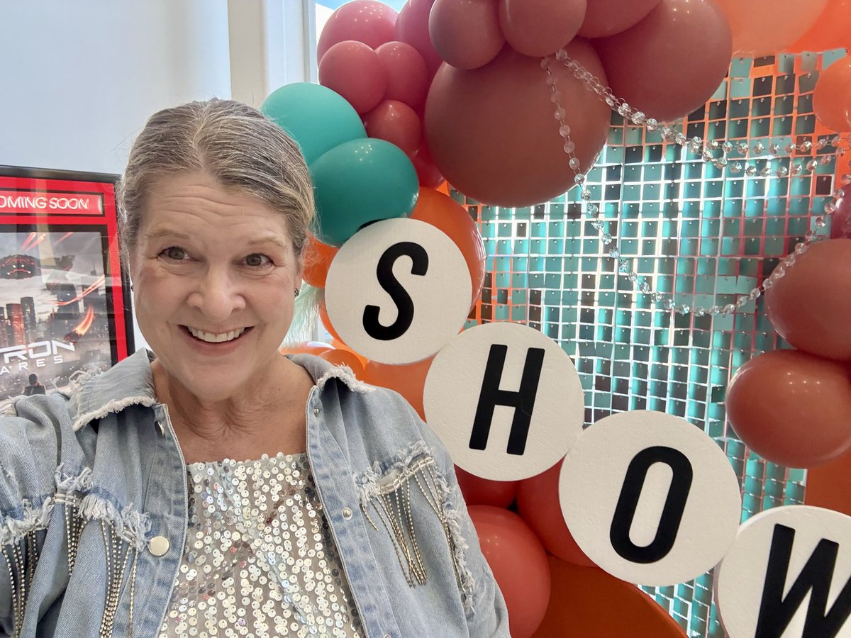 Jen K- O-Line Madre tweet media