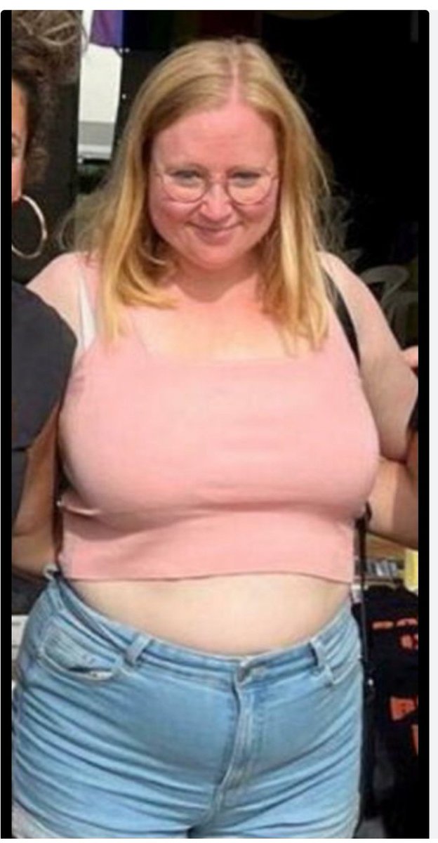 Merci à Photoshop
🫣😭