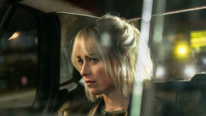 thecinemaland's tweet photo. Happy birthday, Dakota Johnson! https://t.co/1pKhohv29H