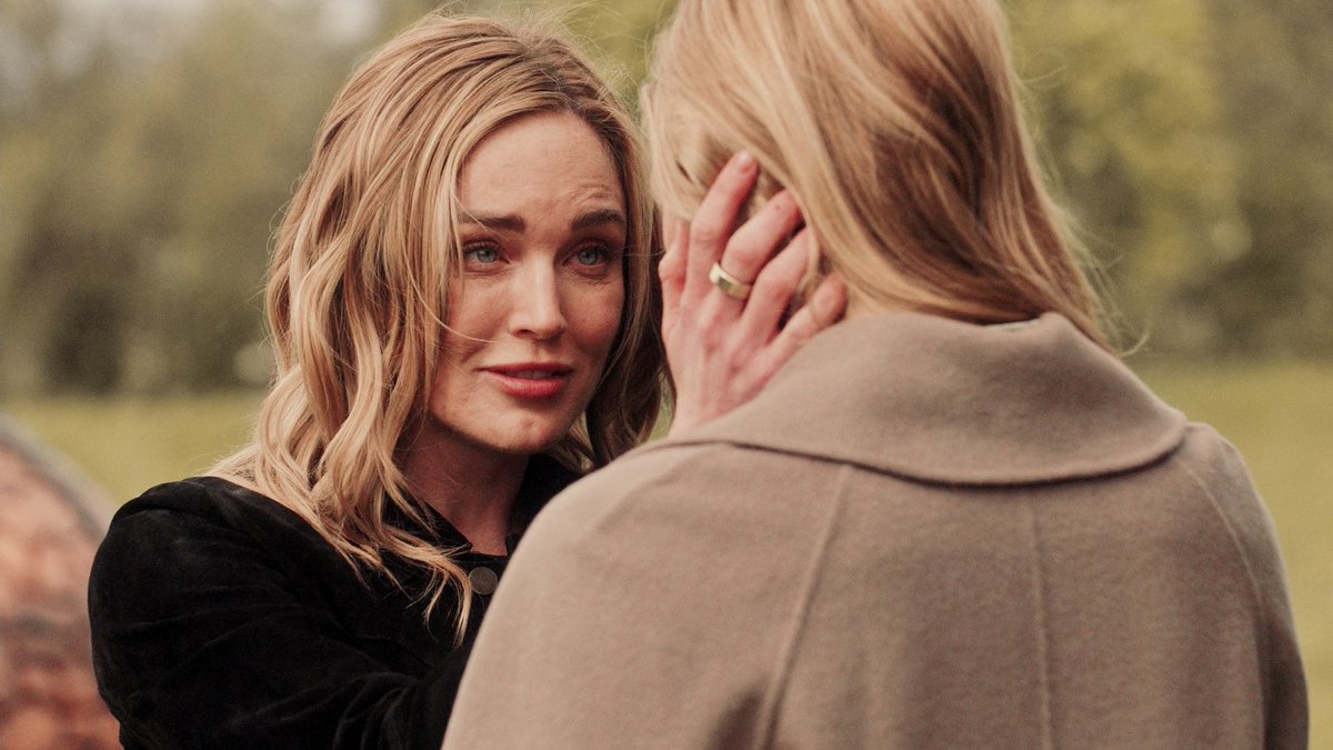 cinncmngirl's tweet photo. just them when they decided to get married immediately 🥺 happy girls i cry https://t.co/Dvjs4bvyTz