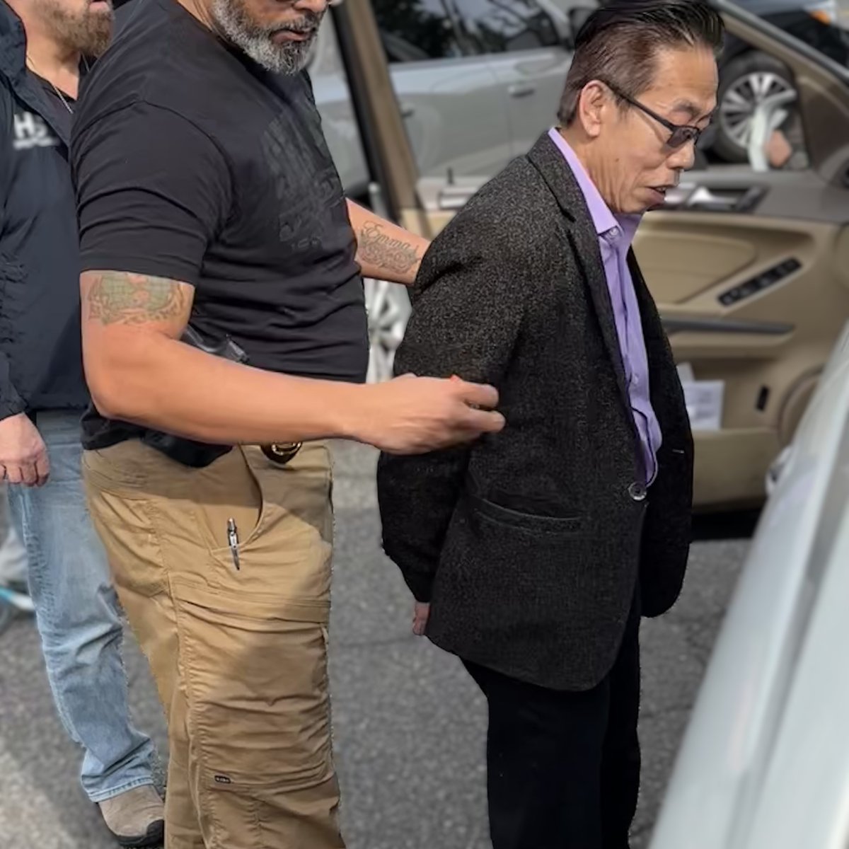 ICEgov's tweet image. Convicted CHILD RAPIST Vietnamese criminal alien Tuan Van Hua already had a 2015 final deportation order when he was arrested by ICE Newark officers and special agents.  

His rap sheet includes aggravated sexual assault against a family member.