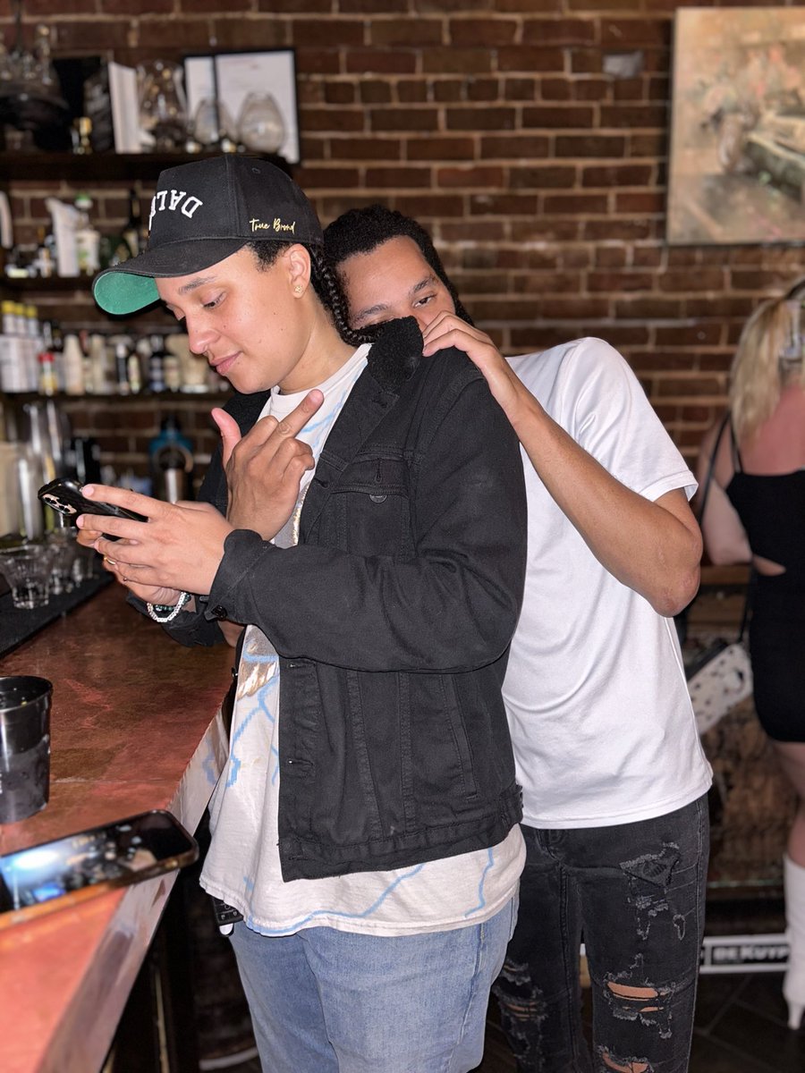 TayDONTLeaveMe's tweet image. Still an Amara Parker fan account guys don’t you worry!!!