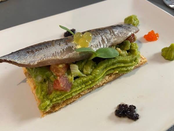 En Oña #Burgos, encontramos las #RaícesdeCastilla y paseamos por sus calles descubriendo su historia, su gastronomía y su entorno natural envidiable....
Por Txema Aguado
<a href="/txemaaguado/">Txema Aguado</a>