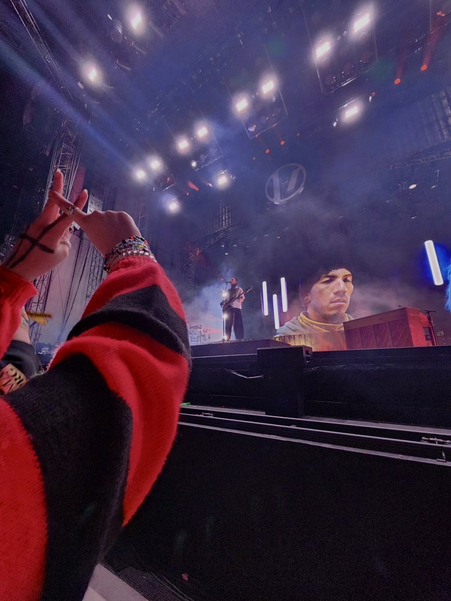 nina ☆ tweet media