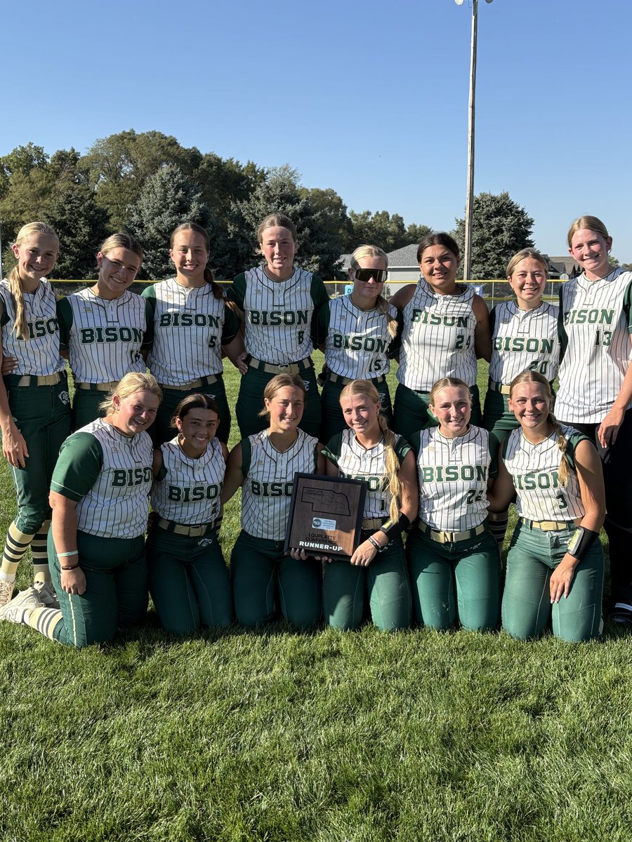 CC Bison Softball tweet media