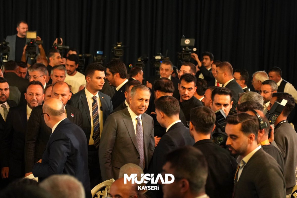 MÜSİAD 110. Genel İdare Kurulu Programımız, Kayseri’nin tarihi ve kültürel dokusunda düzenlenen Gala Yemeği ile taçlandı!

İş dünyamızın kıymetli temsilcileri, birlik ve beraberlik ruhu içinde bir araya gelerek, güçlü işbirliklerinin ve ortak hedeflerin altını bir kez daha