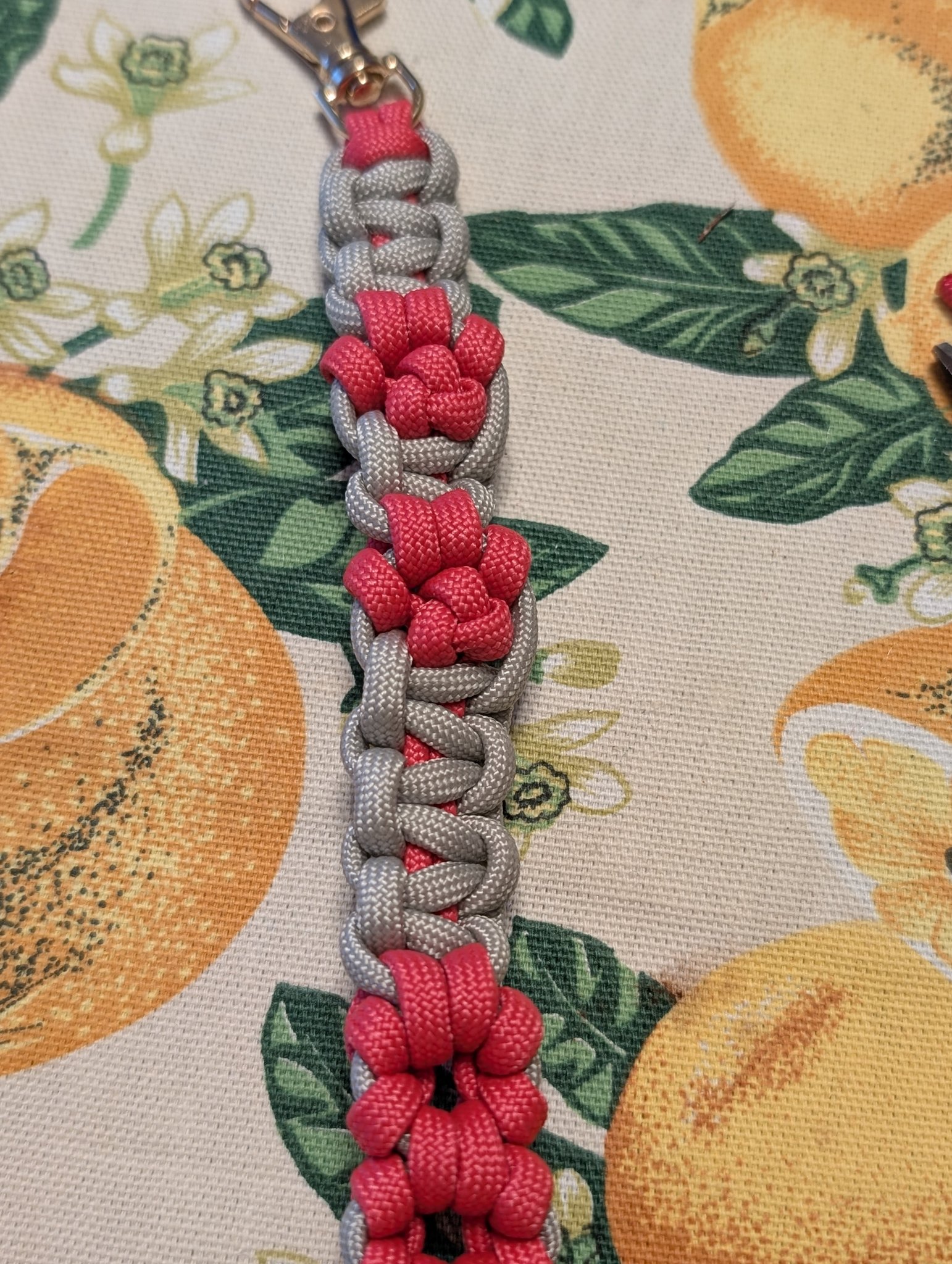 パラコード❥リード❥太め　ピンク系　№022 楽天市場】パラコード ネオンピンクの通販