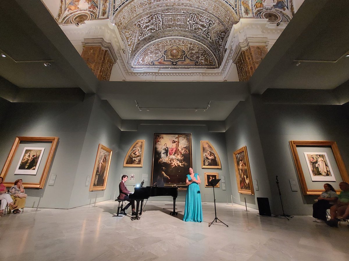 arq_avillalobos's tweet photo. En @CulturaAND celebramos la Noche en blanco con conciertos que ponen música a las colecciones y exposiciones temporales de nuestros museos
🎶En #MBASE recital de música clásica y exposición de la Caridad
🎵En #MACPSE música mandinga para nueva expo sobre instrumentos africanos https://t.co/pdYVyP5eKu