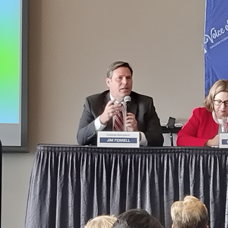 JimFerrellMayor's tweet photo. On Tuesday I joined the KOAM arts &amp; cultural forum, and on Wednesday I spoke at the Greater Federal Way Chamber candidate luncheon. 

Grateful for these conversations about how we can keep Federal Way moving forward! https://t.co/Ki5DdZAGMb