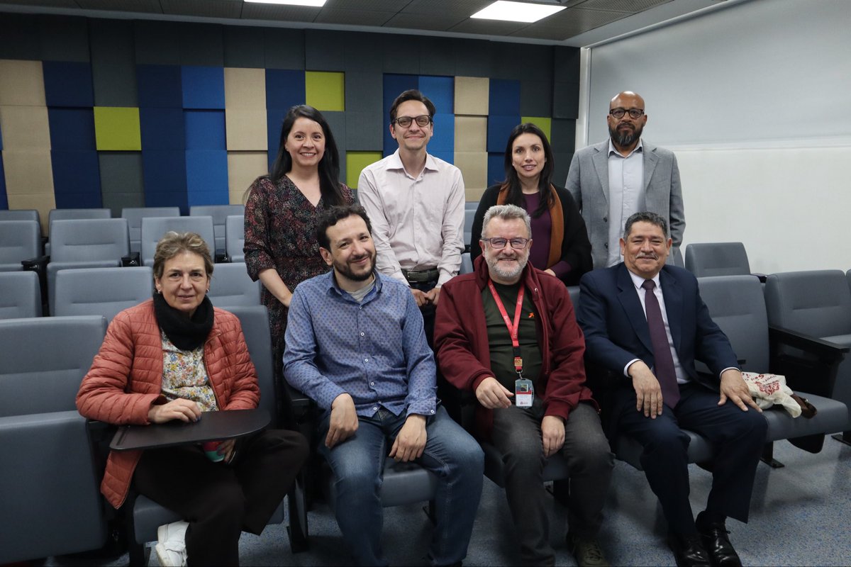 EMCSUrosario's tweet image. Tuvimos el honor de recibir a Juan Quijano, Director de la Escuela de Psicología de la Universidad César Vallejo de Perú, quien visitó nuestra Quinta de Mutis y conoció los espacios y oportunidades que la #EMCS ofrece para  los futuros profesionales de Psicología en Colombia.
