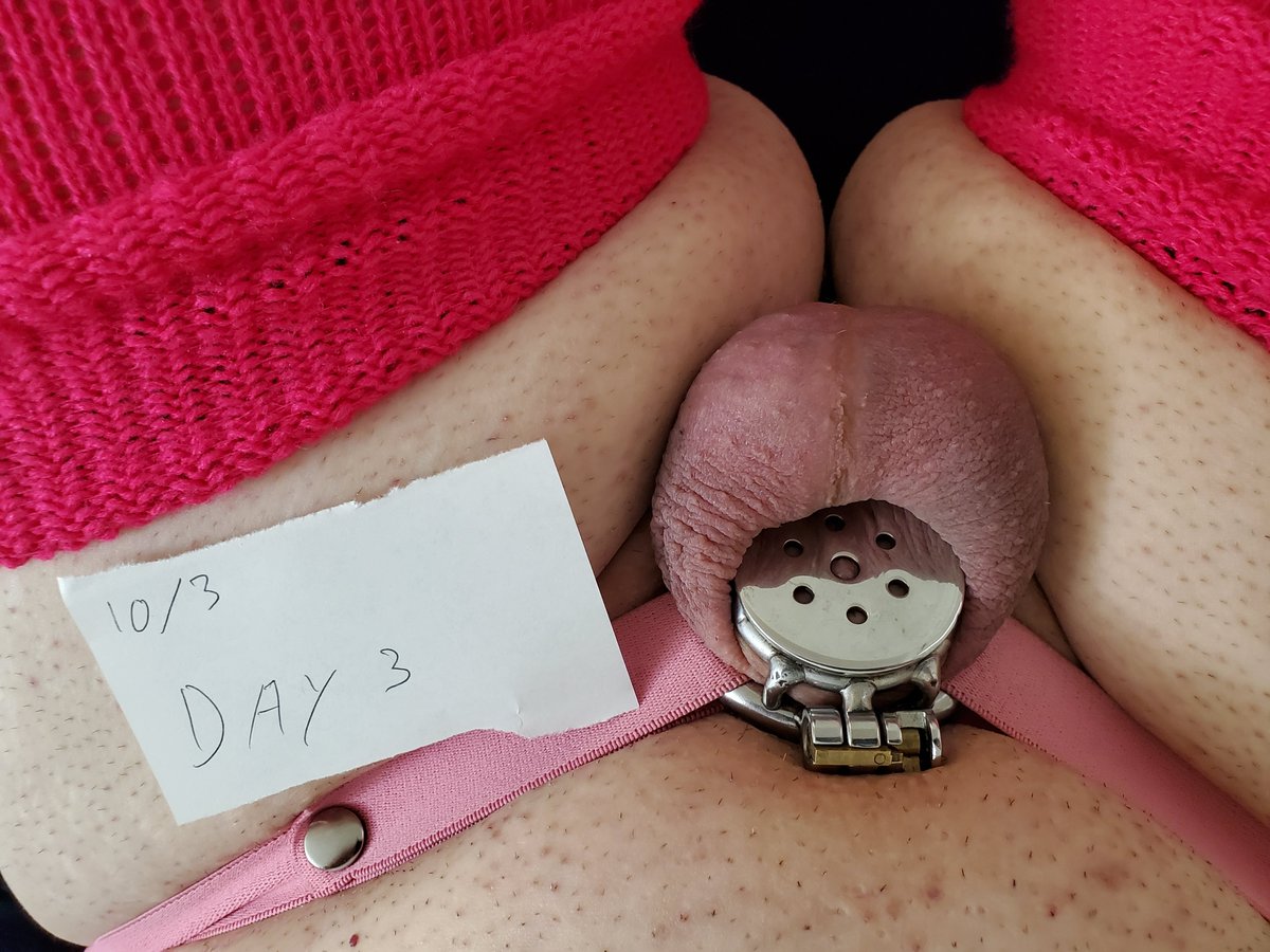 sometimesNiki2's tweet photo. Locktober 2025 day 3
#locktober #cd #crossdressing #feminization #sissyslut #clitty #chastity #sissy #femboy #chastitycage #sissygirl #locked #fetish #feminization https://t.co/m6MkitkjuR