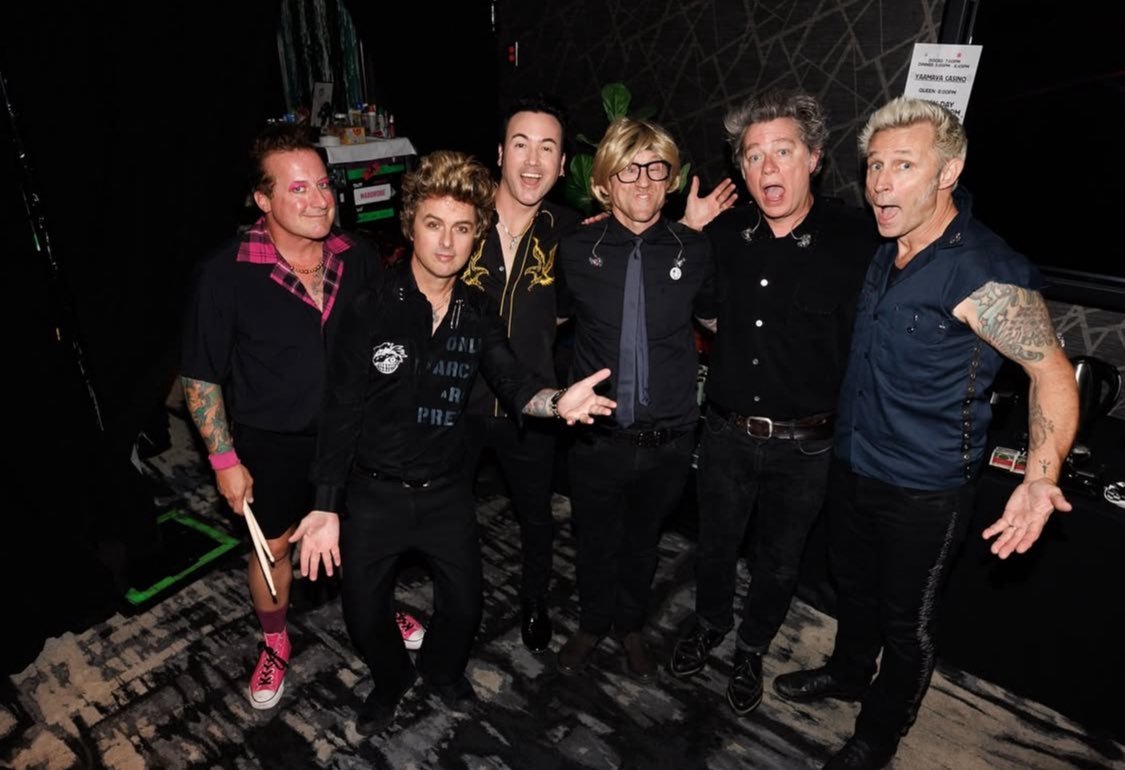JustCamponesa's tweet photo. Não superei ainda o fim dessa turnê, ai Saviors você sempre será extremamente famosa, obrigada por tudo Green Day https://t.co/tuc1Ez6dso