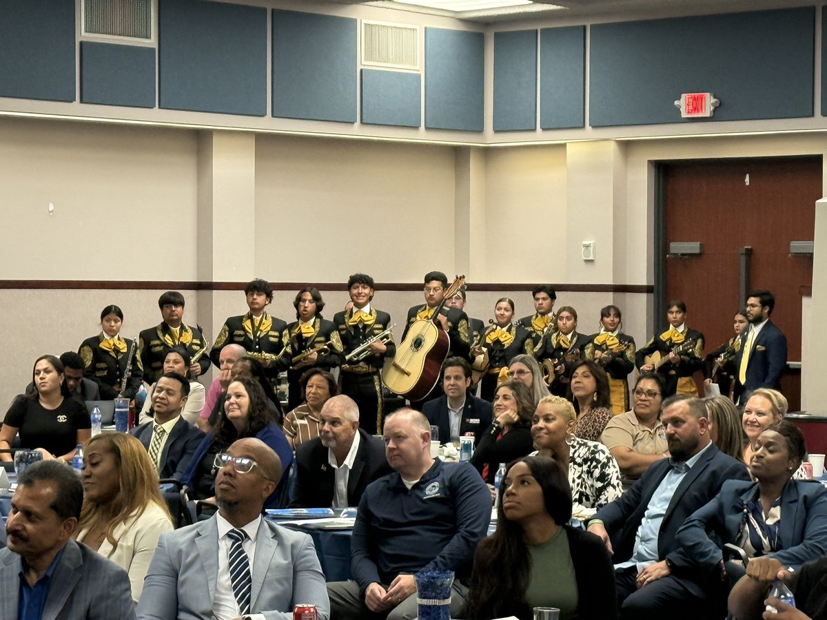 tchill_'s tweet image. What an honor it was to have our Mariachi band represent Channelview at today’s Chamber State of the Schools event! It truly showcases the many different programs our students can be involved in, creating well-rounded, talented individuals that make us proud. #WeAreChannelview