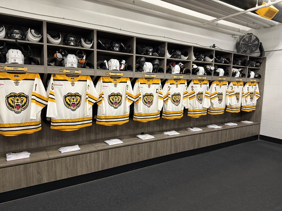 Home opener for us after starting 3-1 on the road. Loving the new white buckets as been a lot of years since we had those. Big upgrade, the new “invisible” custom hangers we designed and had made. Couldn’t be happier. Thanks Mike and Declan.