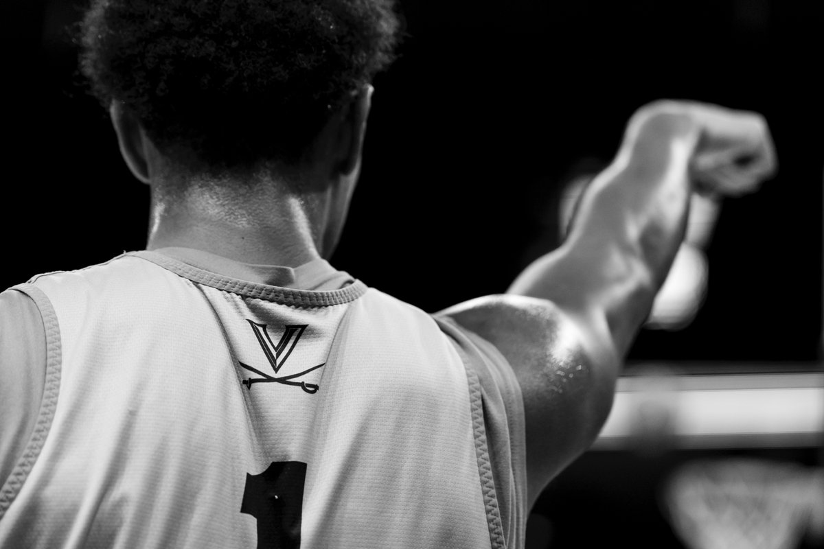 UVAMensHoops's tweet image. 𝙥𝙧𝙚𝙥 𝙬𝙤𝙧𝙠.

🔸⚔️🔹 #gohoos