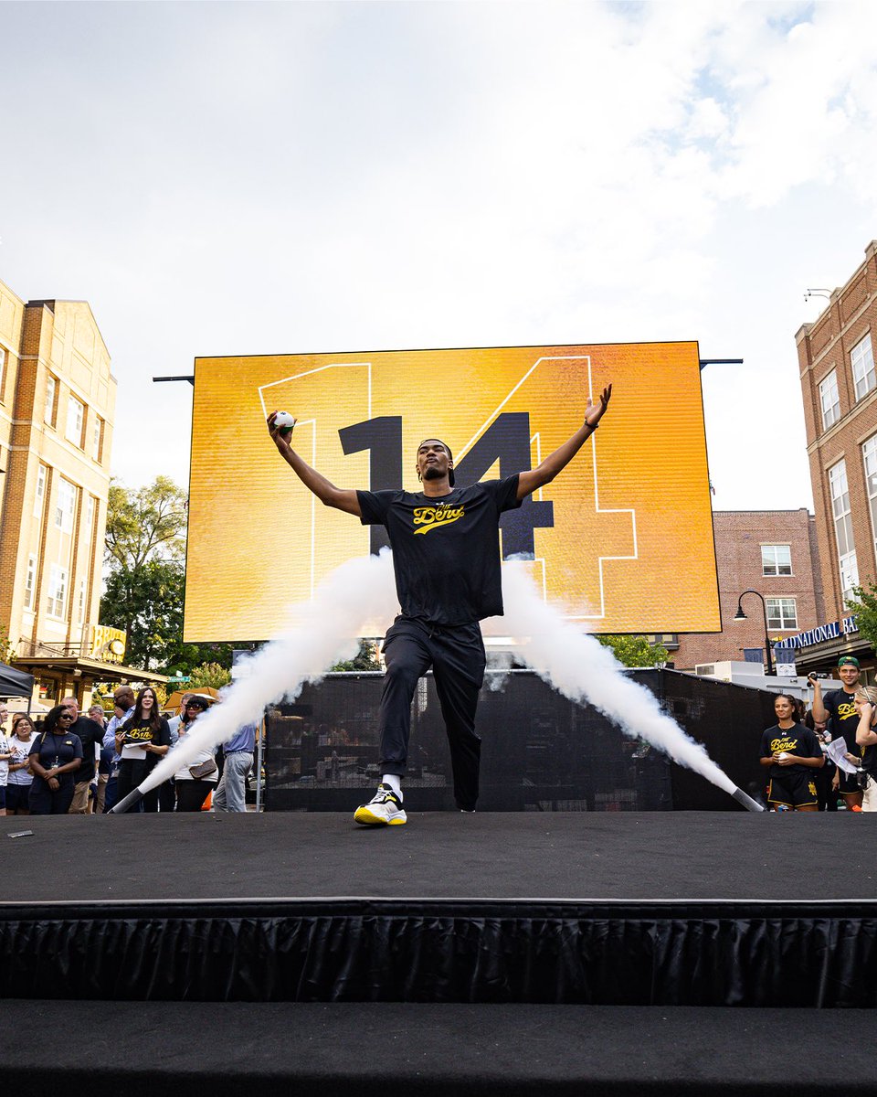 Notre Dame Men's Basketball tweet media