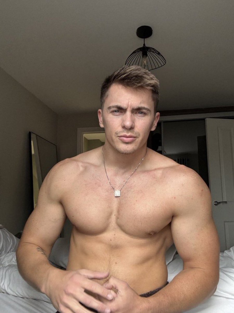 🚨 RT Game 🚨

Deposit paid ✅ 

2💬/2💢/2💛 with 2 comments PP.

⏰ 5 minutes ⏰

He’s paid for my drinks tonight but it’s not enough. More 😏