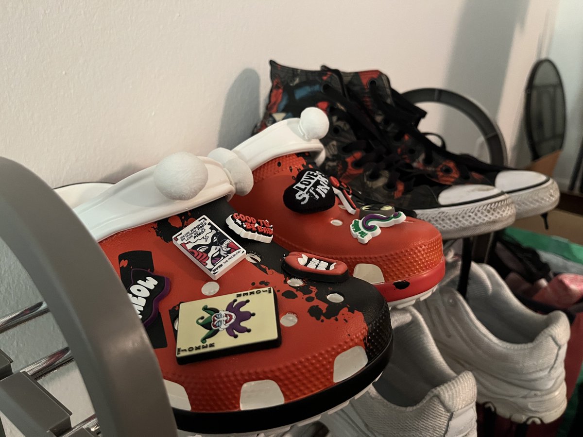 2x the clown shoes ♥️🗯️