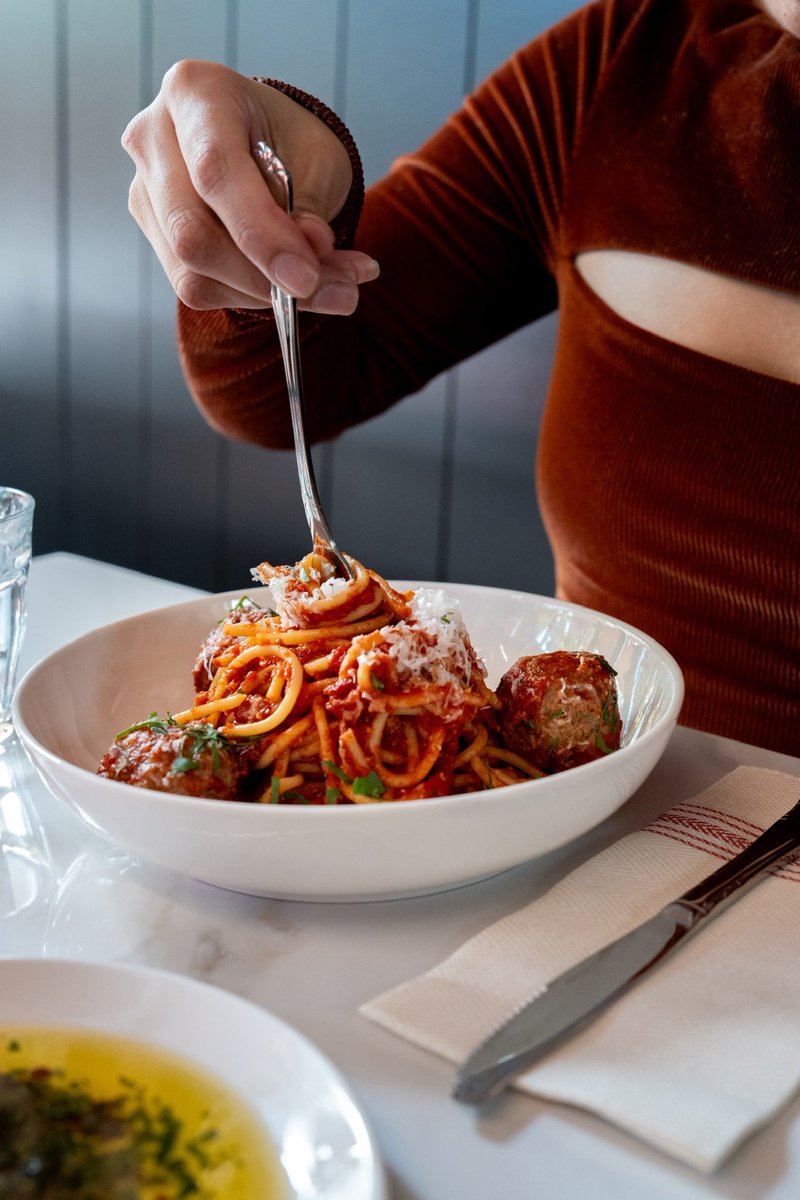 kristopher tweet media