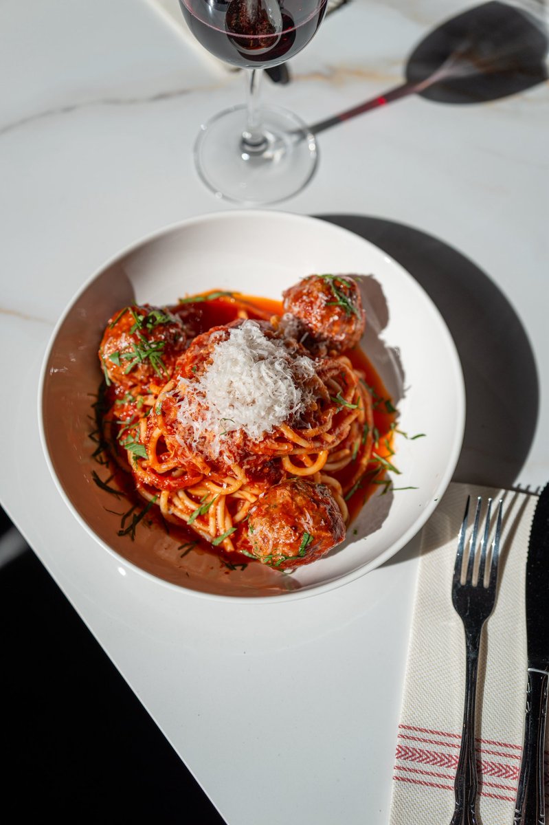 kristopher tweet media