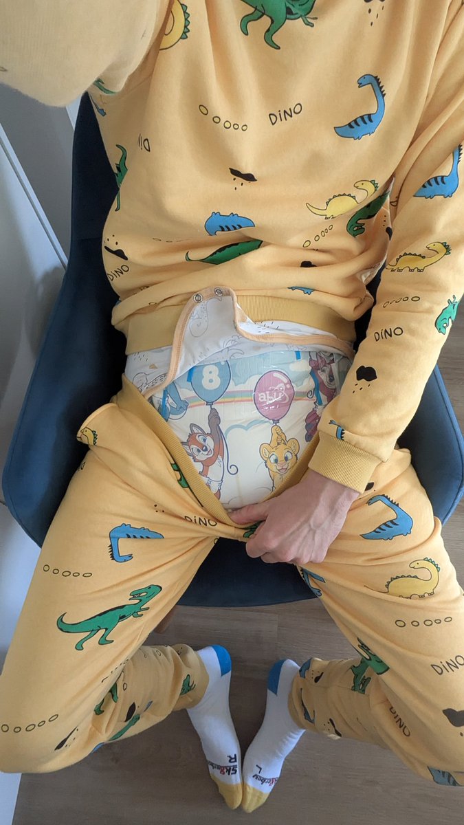 Little_Orcha's tweet photo. Even little ones have to work, but always protected 🔒💦 https://t.co/VqrRCo9MtE