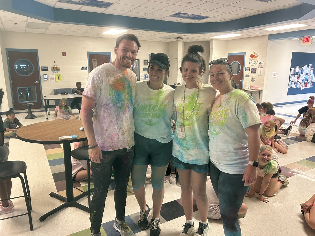 What an amazing #colorrun <a href="/WHWildcats/">Warren Hills Elementary</a> fourth grade had an amazing day making memories! #pta #letyourcolorsrun <a href="/LIBERTYSCHOOLS/">LPS53</a> ❤️🧡💛💚💙💜
