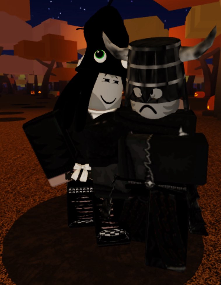 6thGreyster's tweet photo. 5th and I hanging out .. ^.^ https://t.co/XwQ0Rd4cA0