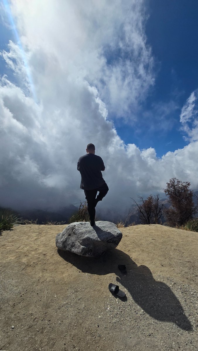 Today was one for the memory book. The clouds gracefully passed over us and the Mt. It was phenomenal. Ty God 😊