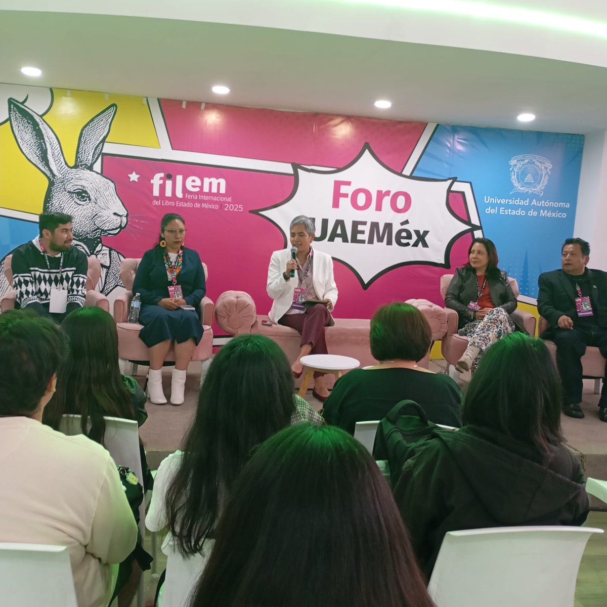📚🌟 La #Filem2025 sigue siendo un punto de encuentro cultural gracias al talento y esfuerzo de la <a href="/UAEM_MX/">UAEMéx</a> 
#LetrasEnRed #ConectaFilem <a href="/SIC_UAEMex/">Secretaría de Identidad y Cultura UAEMéx</a>