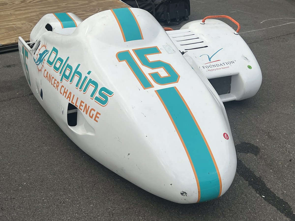 FunSidecar's tweet image. We just finished a day of practice at the beautiful Barber motorsports park before our races this weekend. Brakes were giving us a bit of trouble so we will be working on them through the night to be ready for tomorrow.

#phinsup #OneTeamOneFight #finaticsfightingcancer