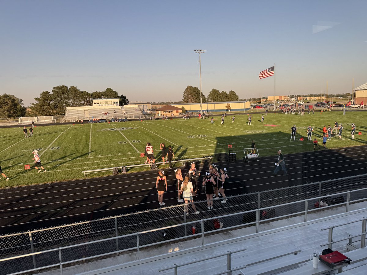 khasradio's tweet image. 🏈 How about this night for Adams Central football? ☀️
Join us at 6:40 on KHAS as the Patriots host the Aurora Huskies! @goacpatriots @AuroraHuskies 

1230 AM/104.1FM
Stream: d2091.cms.socastsrm.com/player/?player…
#nebpreps