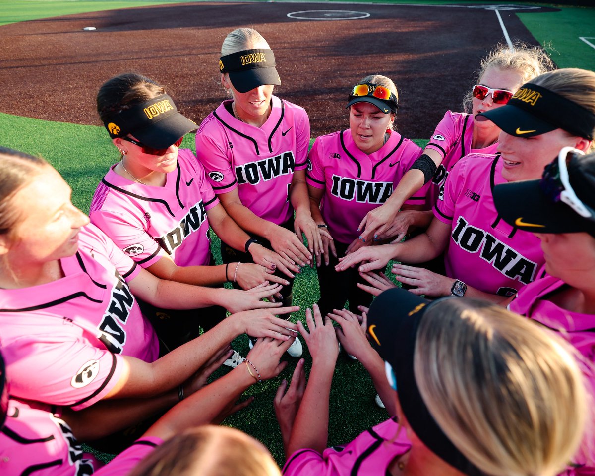 Iowa Softball tweet media