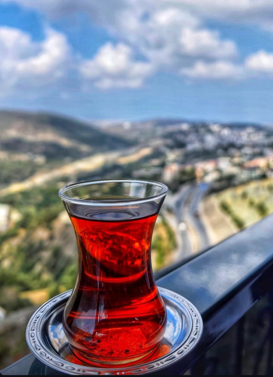 Gününüz başınızı ağrıtmayacak insanlarla, huzurla ve keyifle geçsin.
#cumartesi
#Günaydın