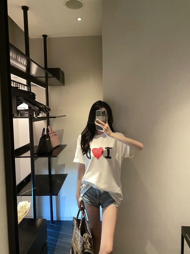 Sweet Hana tweet media