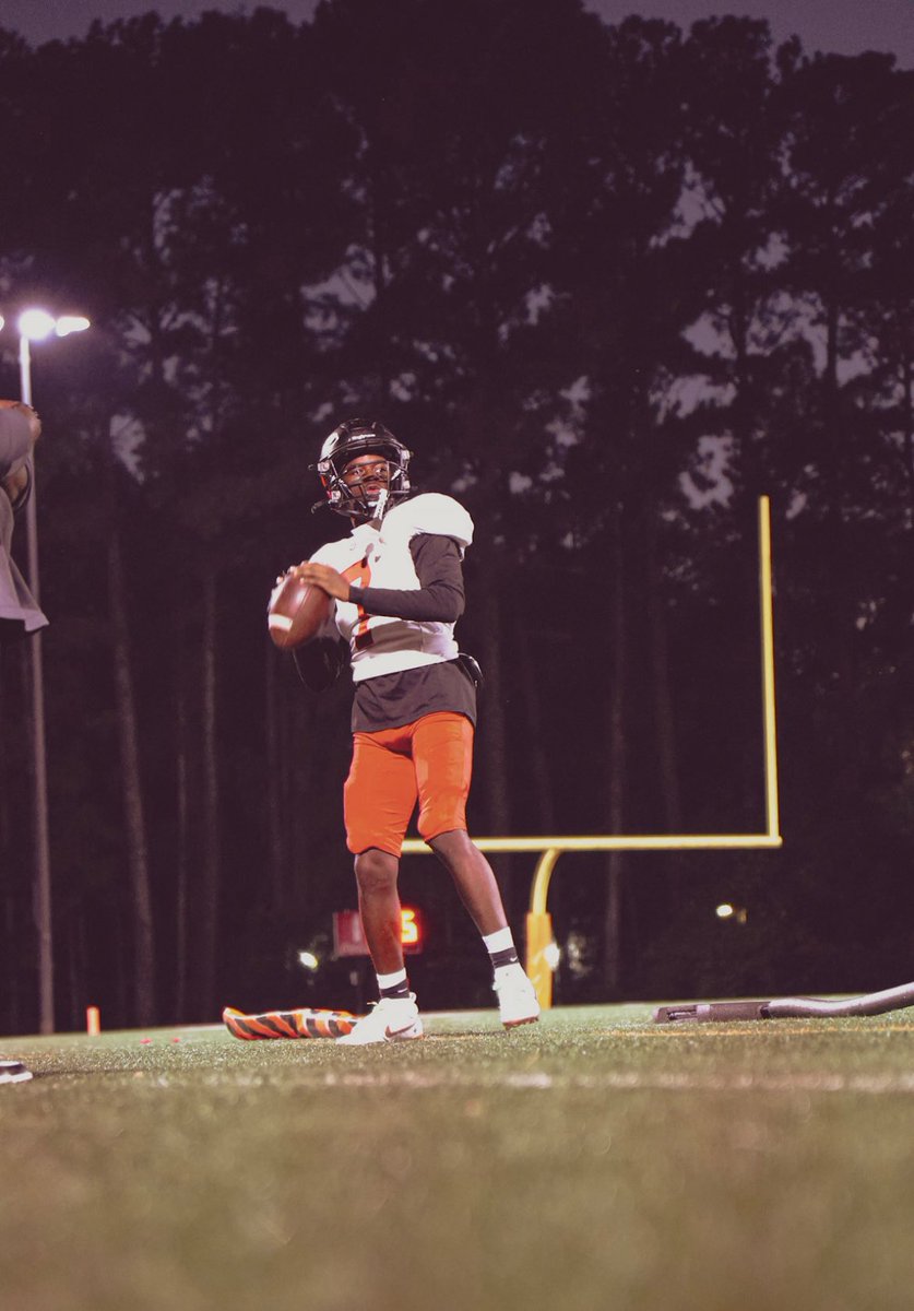 A2G another region win ! ✅

334 yards passing 83 yards Rushing 
<a href="/RecruitGeorgia/">Recruit Georgia</a> <a href="/baconnetworkllc/">Bacon Network</a> <a href="/najehwilk/">Najeh Wilkins</a>