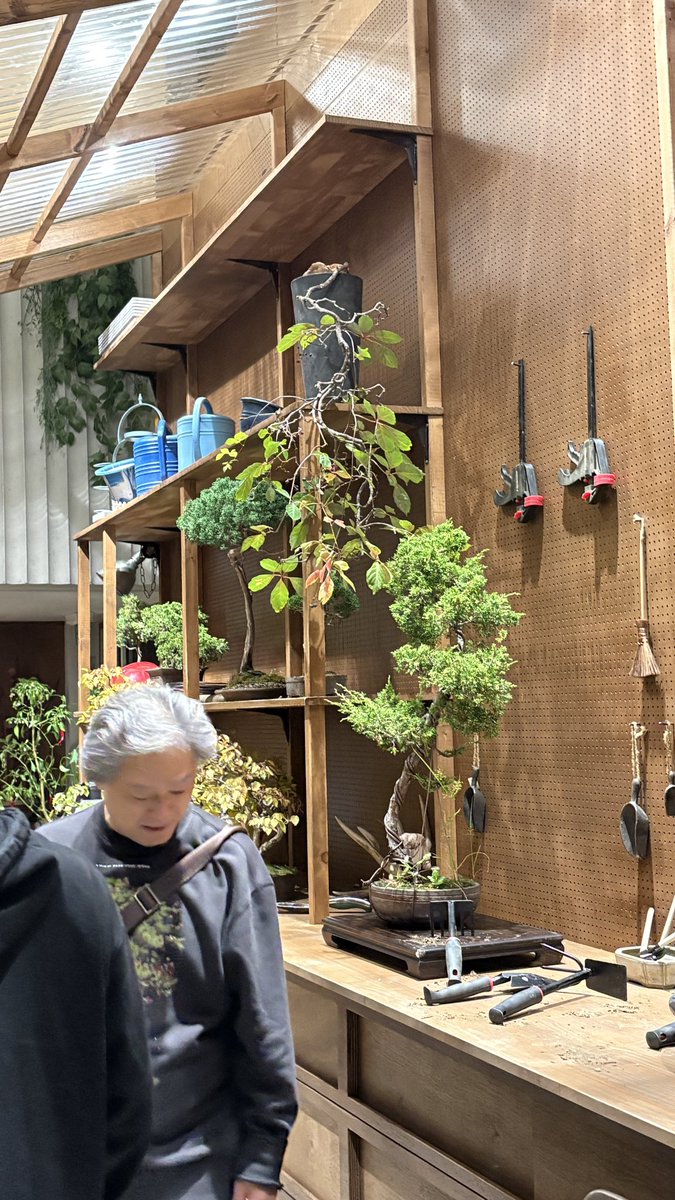 <어쩔수가없다> X COMFORT 
팝업스토어에 방문한 TEAM #어쩔없 ✨

어쩔수가없다 in groundbyCOMFORT
📍서울 용산구 후암동 358-144

<어쩔수가없다> #절찬상영중🌳⚠️

#어쩔수가없다 #박찬욱감독
#이병헌 #손예진
#박희순 #이성민 #염혜란 #차승원