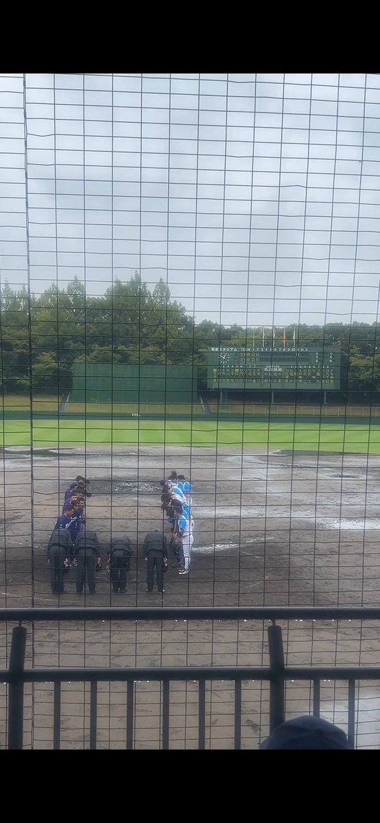 国スポ滋賀⚾️観戦録
10/4(土) 大会1日目
滋賀県東近江市ひばり公園湖東ｽﾀｼﾞｱﾑ

◆第１試合
JA佐賀(佐賀)
🆚
佐藤薬品(奈良)

佐藤薬品　１
J   A佐賀   ０
※延長12回タイブレーク

第１試合から大接戦！

自分の目と耳で確かめる！
見て感じて考える！

#社会人軟式野球
#軟式野球
#国スポ