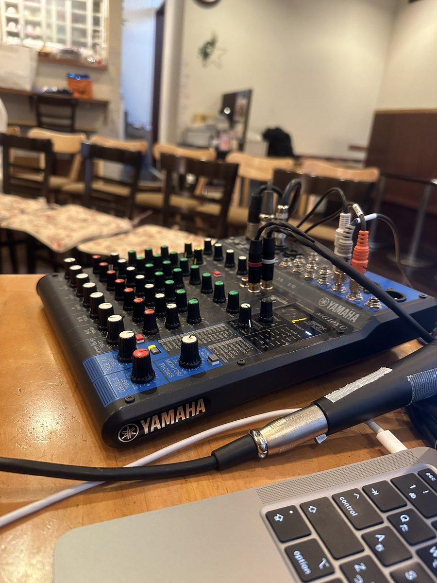 xaki_k_sakita's tweet image. #07thライブカフェ オープンいたしました！生憎の天候ですのでお気を付けてお越し下さいませm(_ _)m