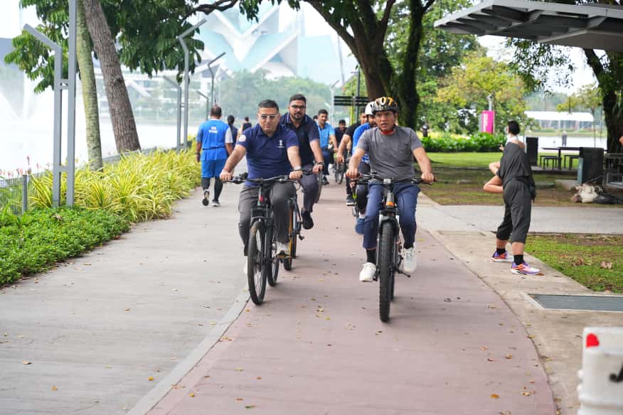 mansukhmandviya's tweet photo. Wheels of Wellness! 🌍🚴♂️
Had a refreshing cycling ride at Titiwangsa Park, celebrating fitness and bonding with the Indian diaspora.
📍Kuala Lumpur, Malaysia https://t.co/BuIX62joKC